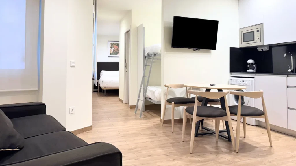 Apartamento superior centro jardines Madrid webp